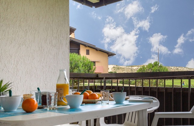 Spacious Apartment with Terrace in Seignosse - Close to Beach and Amenities