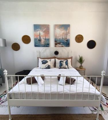 Spacious Beach House Theologos