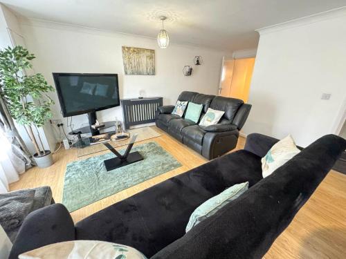 Spacious Beautiful London 2 Bedroom Apartment - 2 Bathrooms