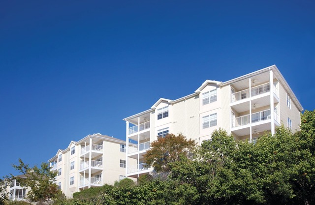 Spacious Branson lodging with Beautiful scenery