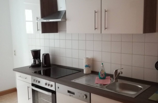 Spacious, bright apartment, central yet surrounded by nature
