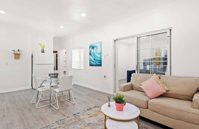 Spacious & Bright Home Fully Equipped