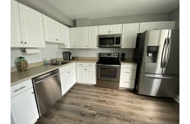 Spacious Carriage House - Olde Towne East - free parking - Super Host