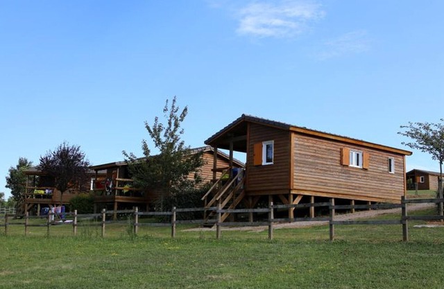 Spacious chalet for 8 people - Pond view - Terrace