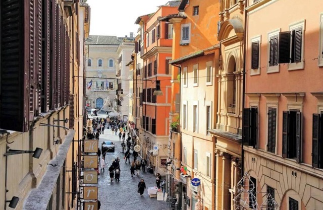 Spacious City Retreat Overlooking Rome’s Historic Streets