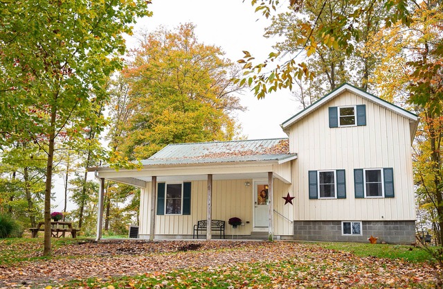 Spacious Cottage in Ohio Amish Country