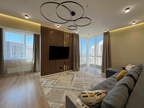 Spacious Designer Apartment with a Scenic View