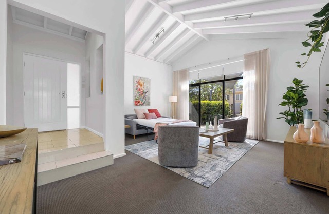 Spacious Family Getaway in West Leederville