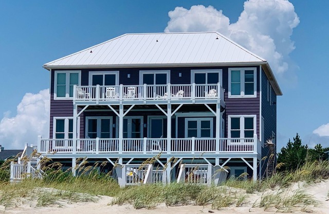 Spacious family home with extras and room to Just Breathe in Emerald Isle, NC