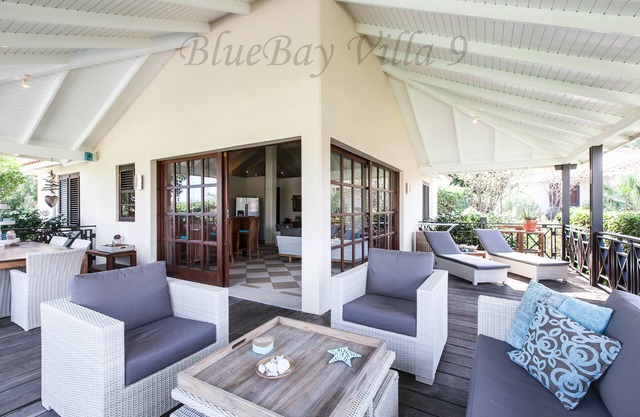Spacious holiday villa next to a golf course, 100 m away from a lovely beach