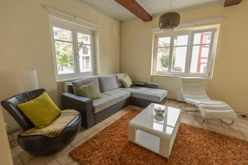 Spacious Home in Scenic Outdoors with Private Garden & Parking