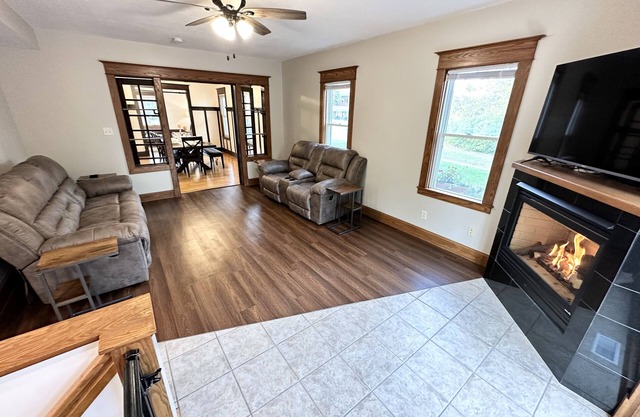 Spacious Home near Lake Minnetonka & Downtown Excelsior