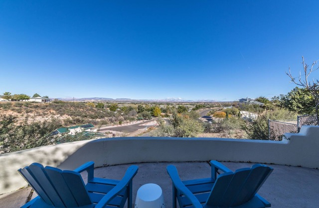 Spacious home w/Sedona views