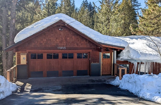 Spacious home with private hot tub & game room - near skiing, hiking, biking