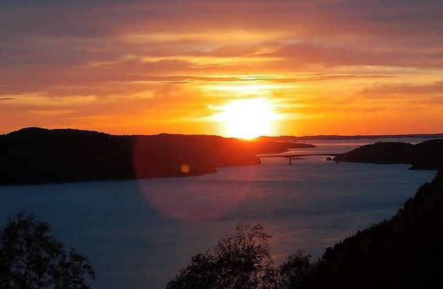 Spacious house, with boat, in beautiful landscape
