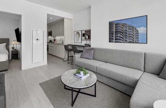 Spacious Junior One Bedroom Suite in Charming Steveston Village