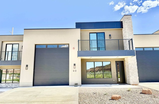 Spacious Kanab Stay Near National Parks