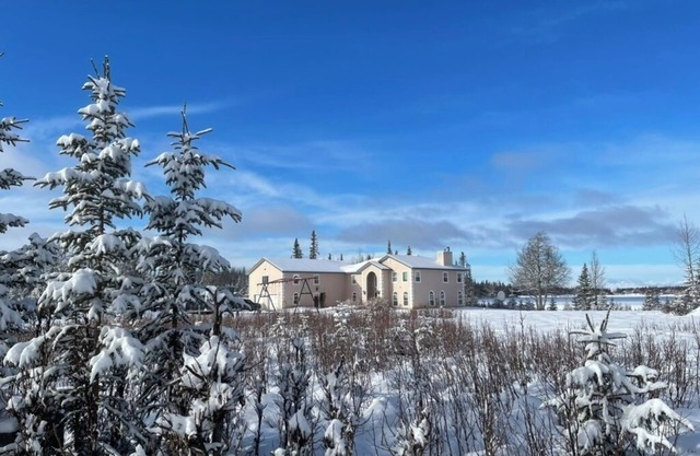 Spacious Lake Vista Grand Villa - 7BR, Hot Tub, Sauna, WiFi, Spa, Fire Pit