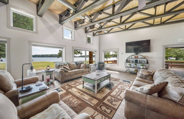 Spacious Lakefront Home w/hot tub, dock, & private ramp.