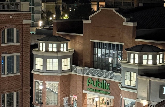 Spacious Modern Escape in Atlantic Station