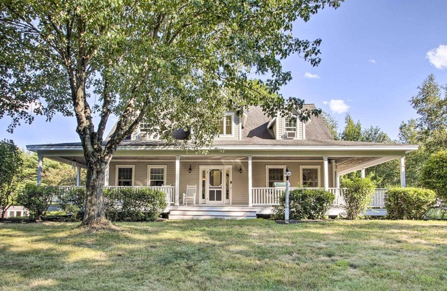 Spacious North Yarmouth Home w/ Huge Backyard
