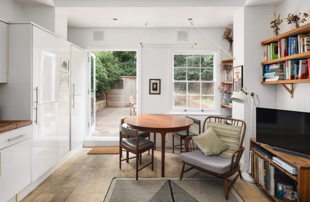 Spacious Oasis in Hackney ICK-65