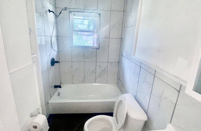 Spacious pet friendly two bedroom house
