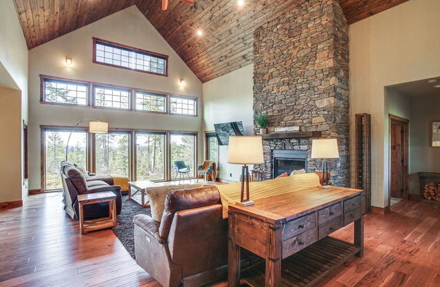 Spacious Priest River Retreat: 35 Mi to Schweitzer