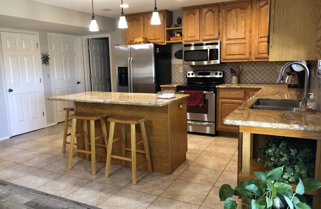 Spacious quiet getaway