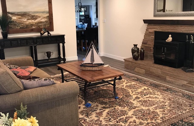 Spacious remodeled House off Main Street