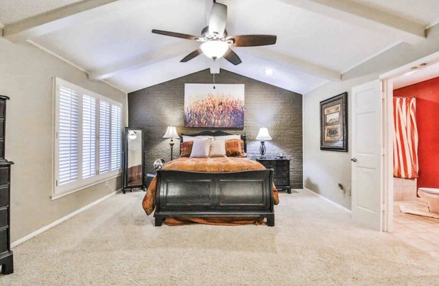 Spacious Retreat in the Heart of Lubbock! Excellent neighborhood !