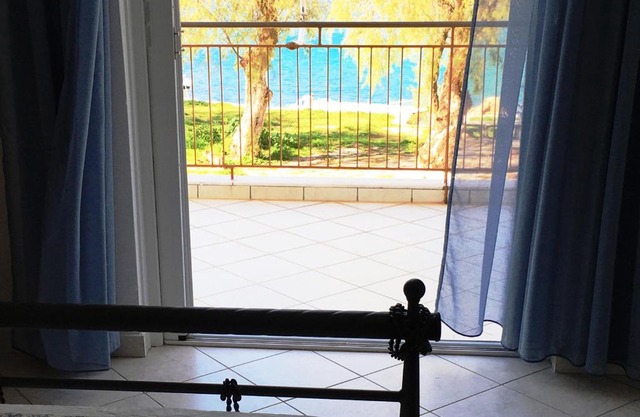 Spacious Sea Front Apartment - Porto Bouffalo - Evia