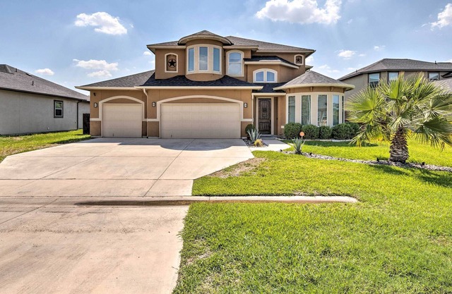 Spacious Selma Home w/ Movie Theater, Patio + Yard