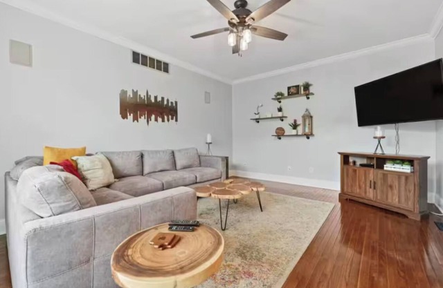 Spacious Short North Home - 11 beds/3.5BTH- Steps off High St