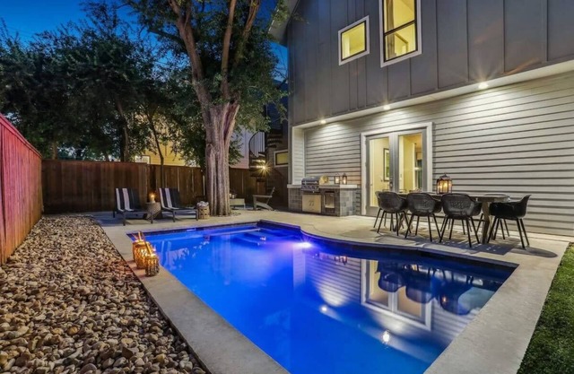 Spacious Sunlit Home | Heated Pool