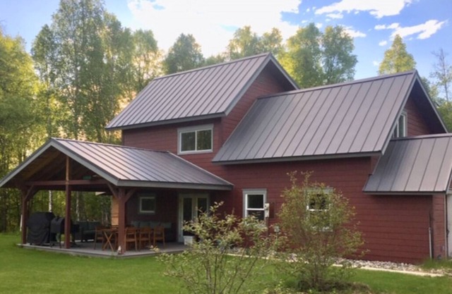 Spacious Talkeetna home on Ruth Glacier Avenue