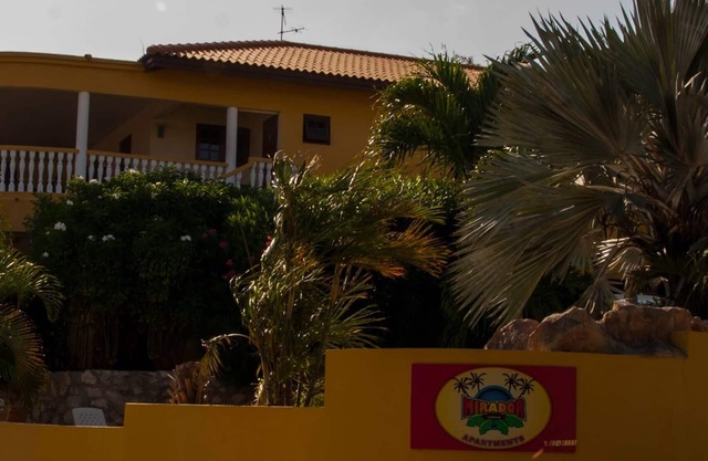 Spacious two bedroom apartment that sleeps up to 5 with pool