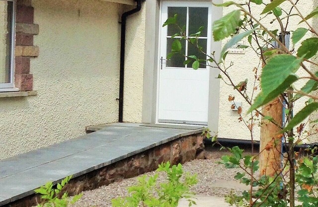 Spacious two bedroom single storey self catering accommodation. Rural setting.