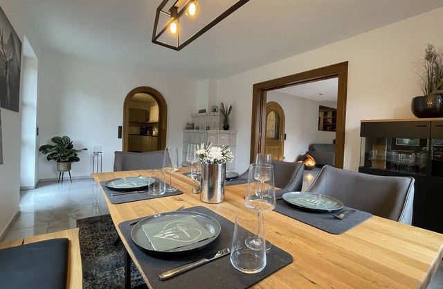 Spacious vacation apartment with mountain views, 2 bedrooms, 140m²