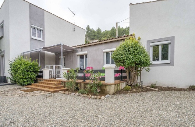 Spacious villa 200 metres from the river Orb