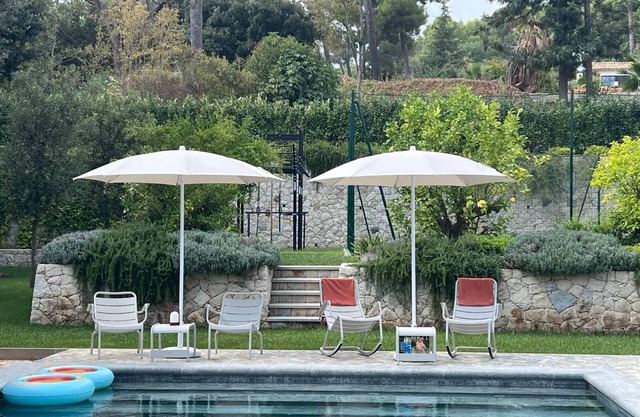 Spacious villa nestled near forest - private tennis court & exclusive amenities