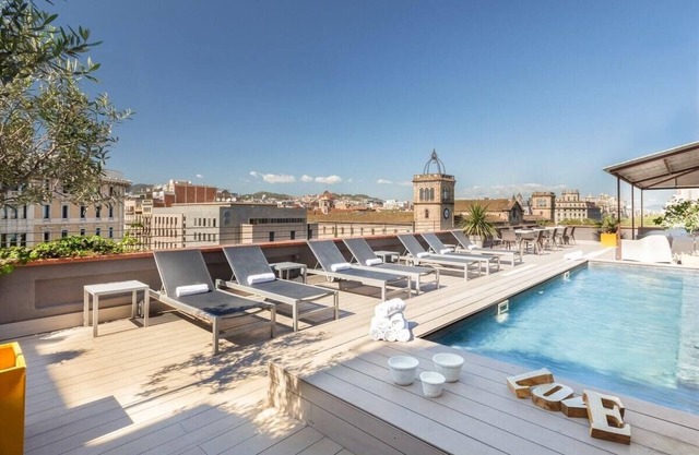 Spaciousness and luxury in the center