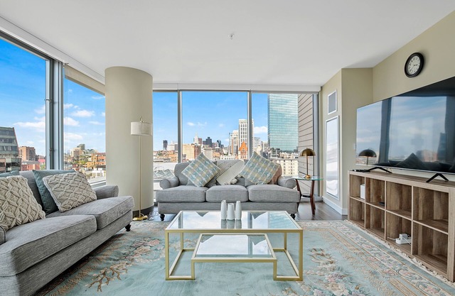Sparkling 2BR/2BA in Back Bay