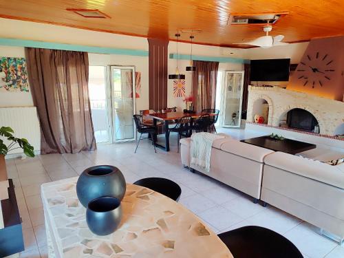 Spasmata Village deluxe house only adults