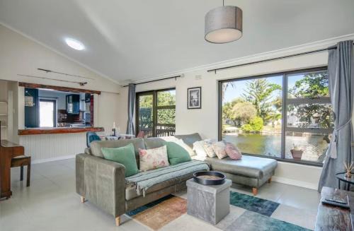 Spearhead on Lake Accommodation-5A