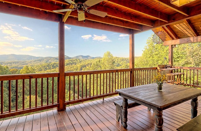 Special! April - June book at least 3 nights and 4th is free!