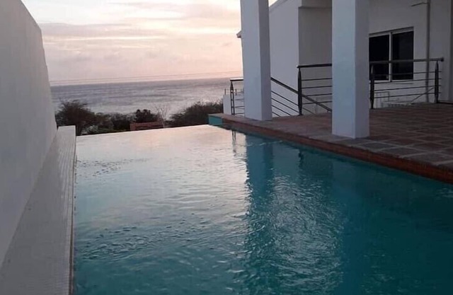 SPECIAL RATES! Ocean views + private pool, 3-bds/3 baths, kids + pets welcome