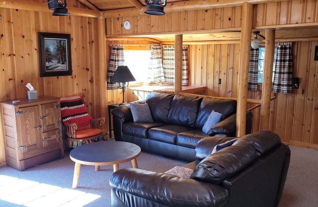 Spectacular Mountain Views in Peaceful Surroundings