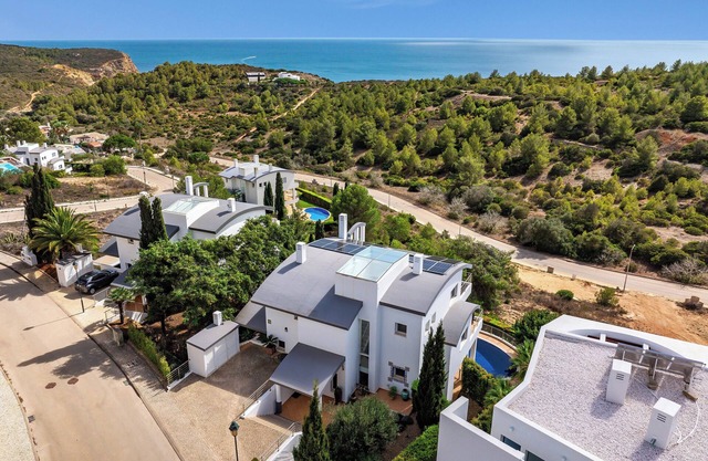 Spectacular 4 Bedroom Villa with amazing, panoramic sea views and sunny terraces