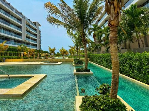 Spectacular Beachfront Apartment